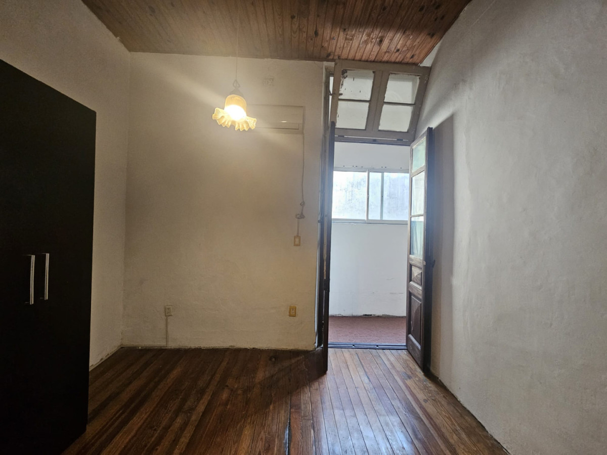 Apartamento ID.6539 - Venta Apartamento 2 Dormitorios Ciudad Vieja con azotea
