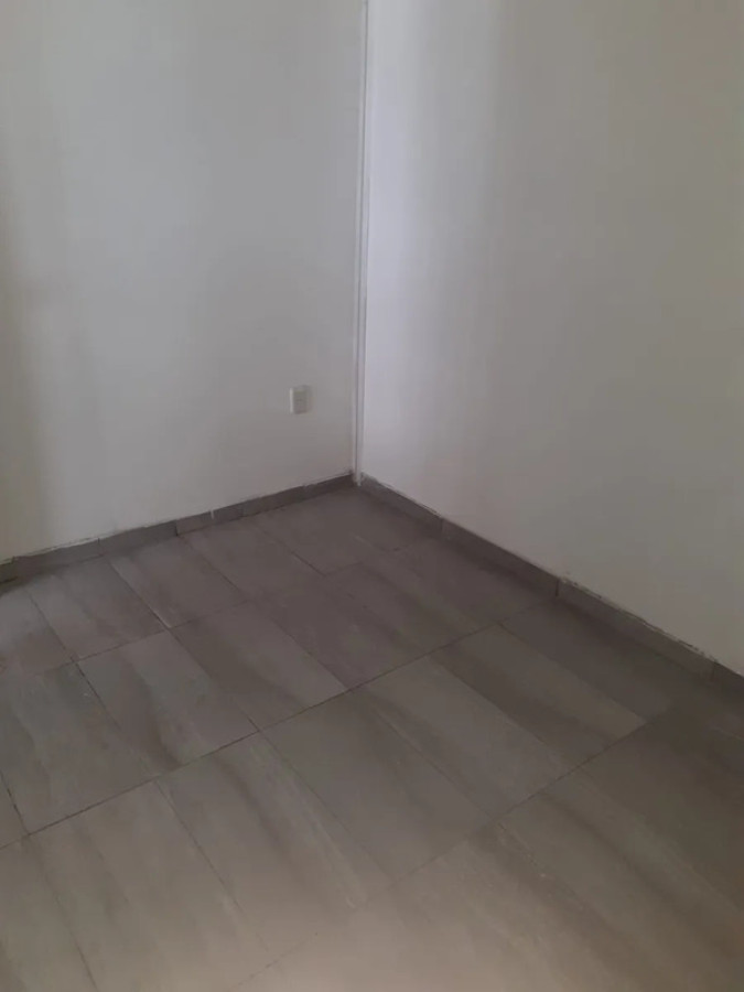 Apartamento ID.5624 - Alquiler Apartamento 1 Dormitorio Prado con Patio y Galpon