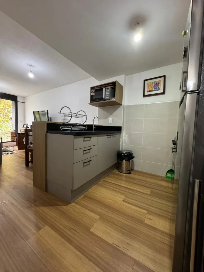 Apartamento ID.4700 - Alquiler Apartamento 2 Dormitorios Centro con cochera  