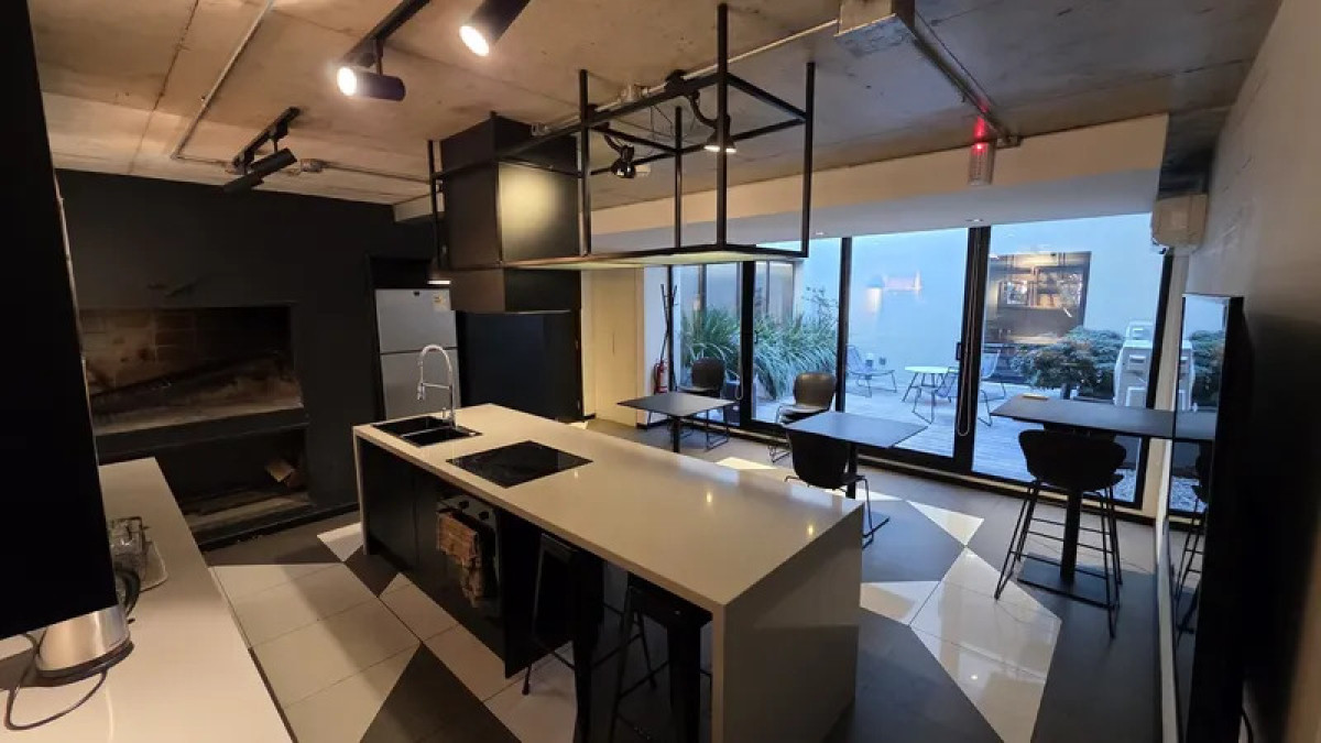 Apartamento ID.6754 - Alquiler Apartamento 1 Dormitorio Pocitos con balcon y garaje 