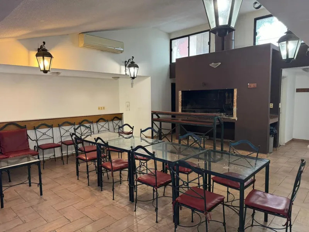 Apartamento ID.6168 - Alquiler Apartamento 2 Dormitorios Punta Carretas cochera