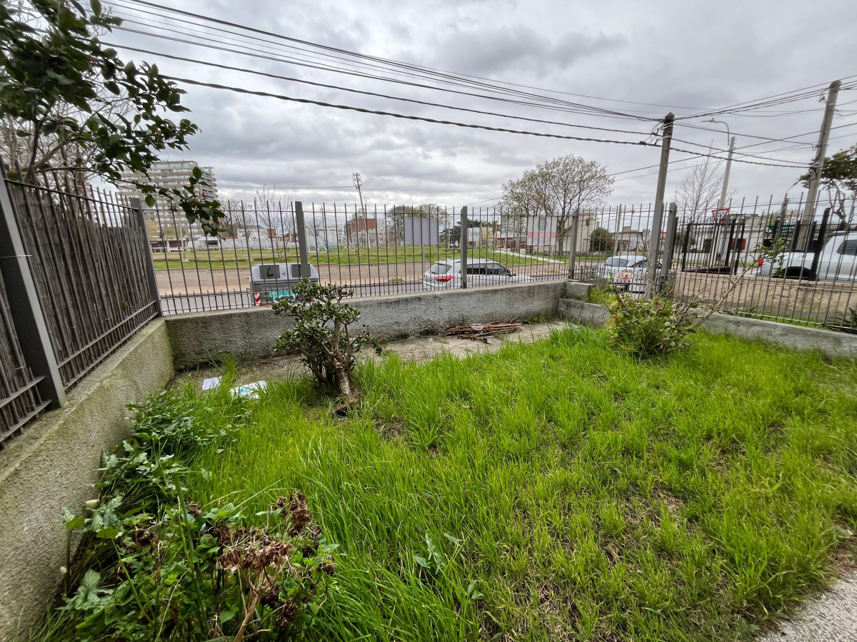 Apartamento ID.5340 - Venta Apartamento 1 o 2 Dormitorios Buceo con Jardin