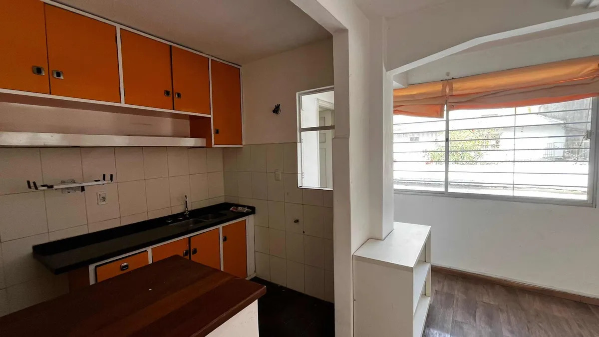 Apartamento ID.4971 - Venta Apartamento con Renta 3 Dormitorios Cordón con patio 