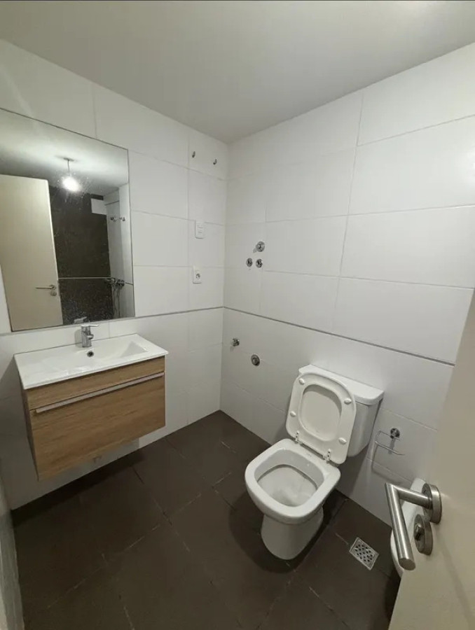 Apartamento ID.6364 - Alquiler Apartamento 2 Dormitorio Cordon con balcon y cochera
