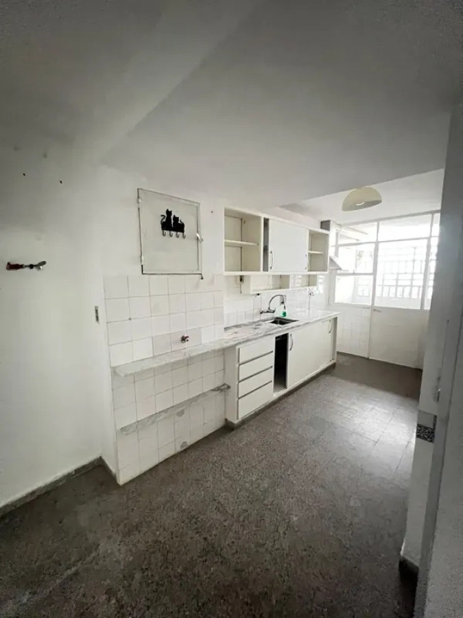 Apartamento ID.6778 - Alquiler Apartamento 1 Dormitorio Barrio Sur con balcon 