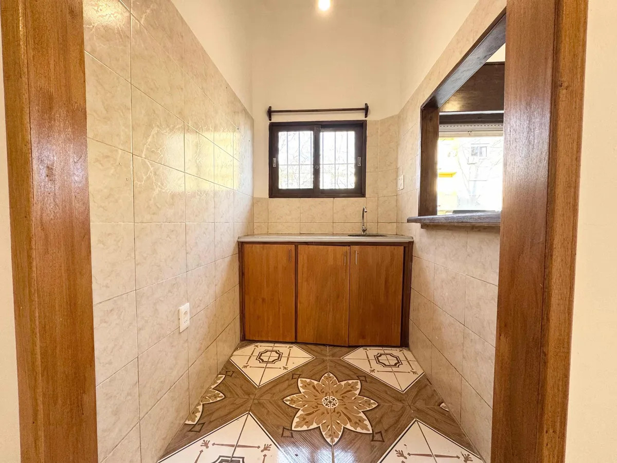 Apartamento ID.5064 - Venta con Renta Apartamento 2 Dormitorios Buceo Inversion