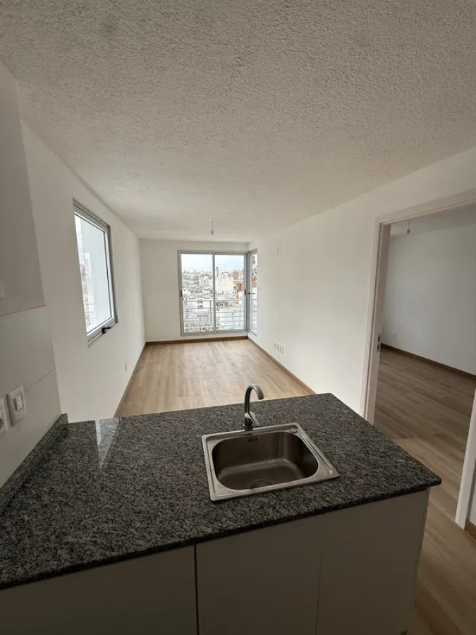 Apartamento ID.6714 - Alquiler Apartamento 1 Dormitorio Barrio Sur con garaje