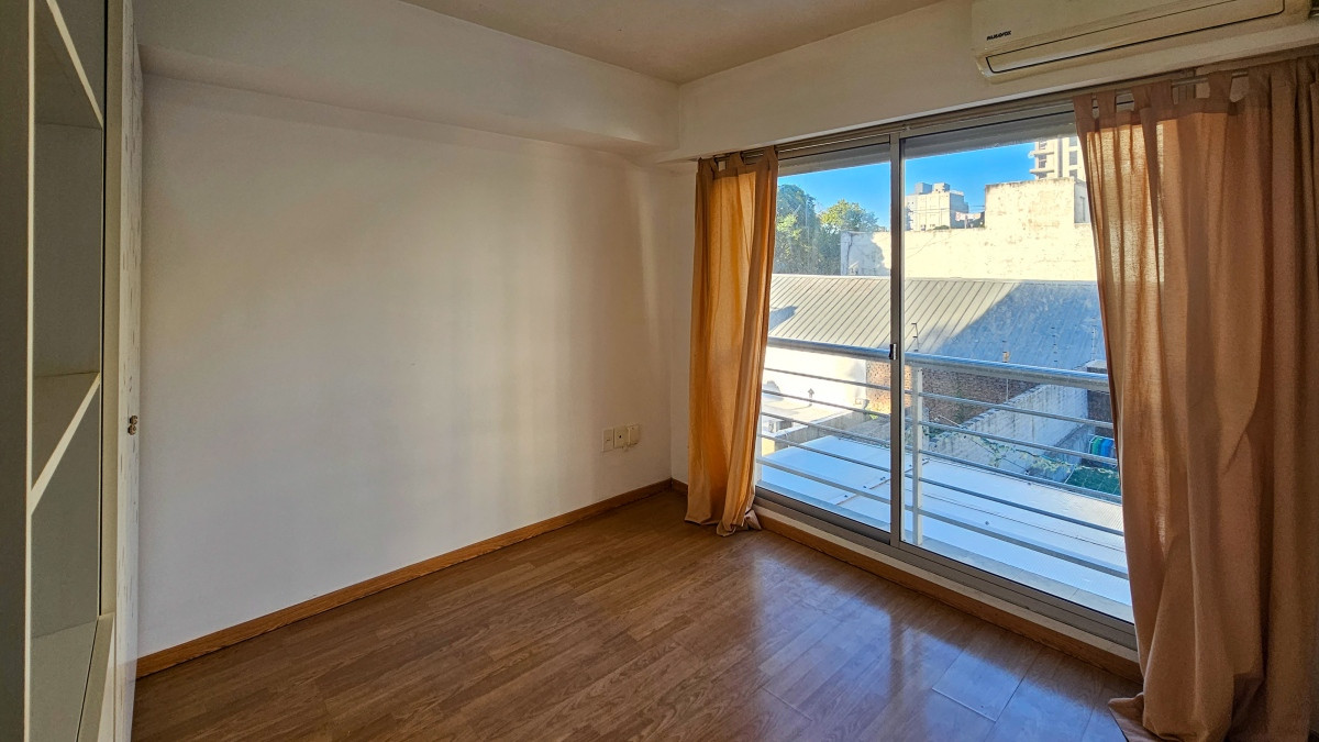 Apartamento ID.3109 - Alquiler Apartamento Monoambiente Semiamueblado Pocitos Balcón