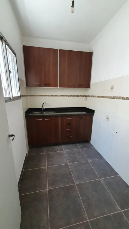 Apartamento ID.5726 - Venta Apartamento 2 Dormitorios La Comercial