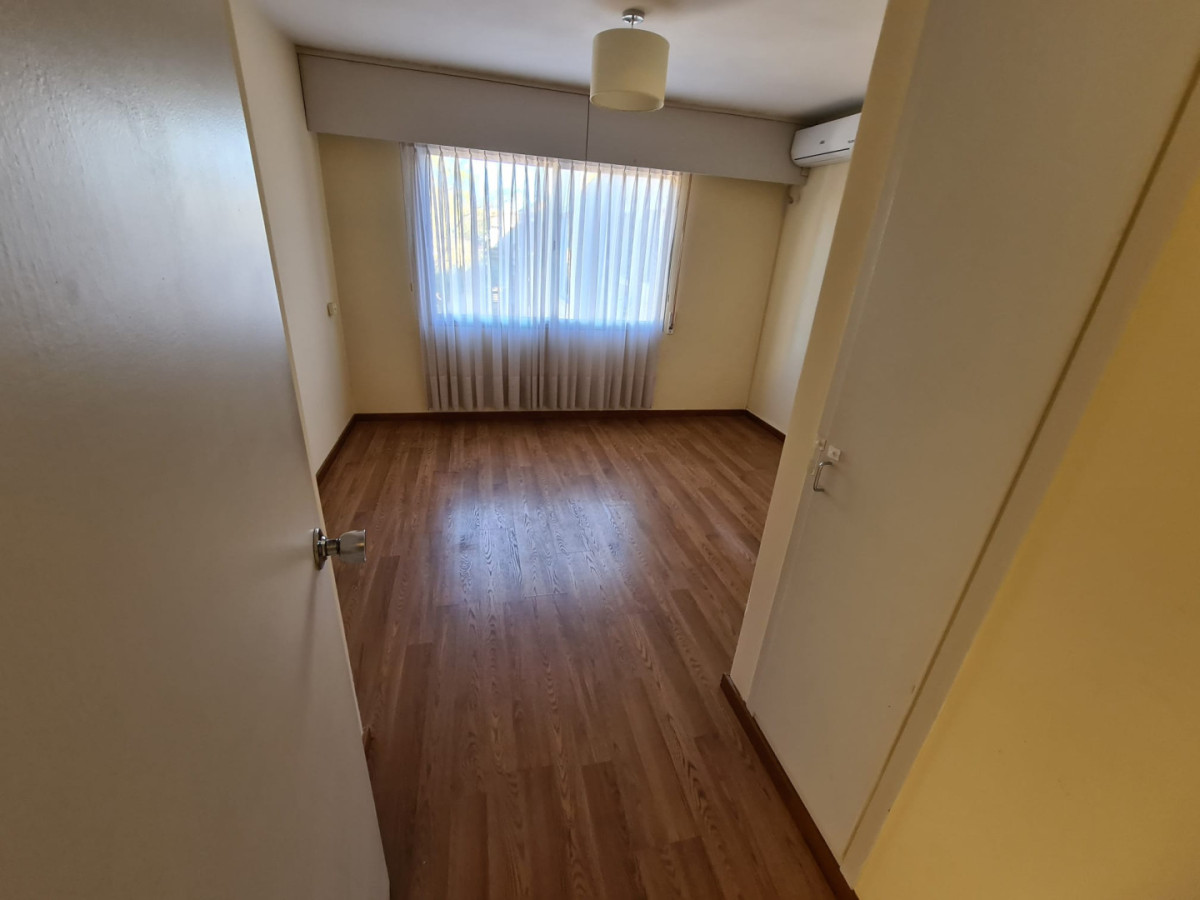 Apartamento ID.6279 - Alquiler Apartamento 2 Dormitorios y Cochera Barra de Carrasco