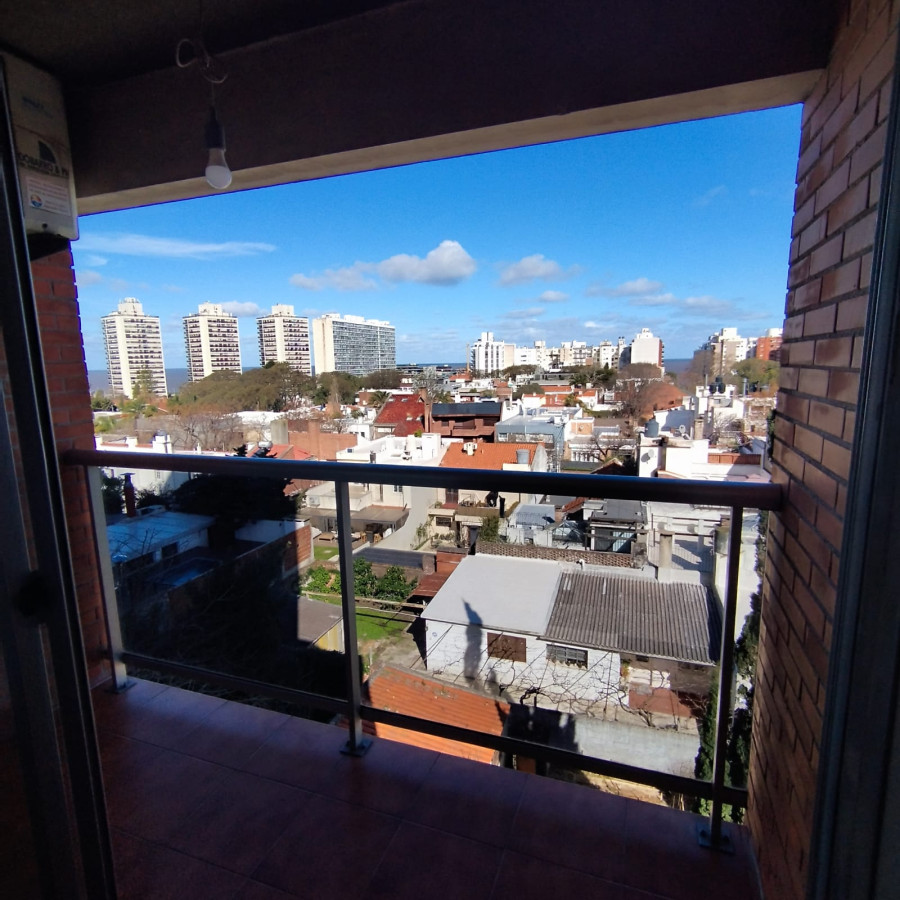 Apartamento ID.5252 - Alquiler Apartamento Monoambiente Pocitos con balcon