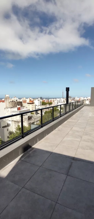 Apartamento ID.4590 - Alquiler Apartamento 2 Dormitorios Cordón con Balcón 