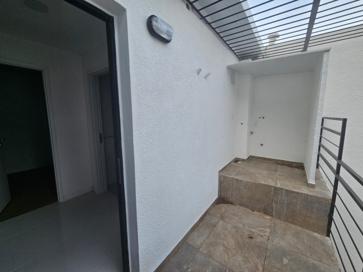 Apartamento ID.5860 - Venta Apartamento a Estrenar 2 Dormitorios La Comercial Duplex