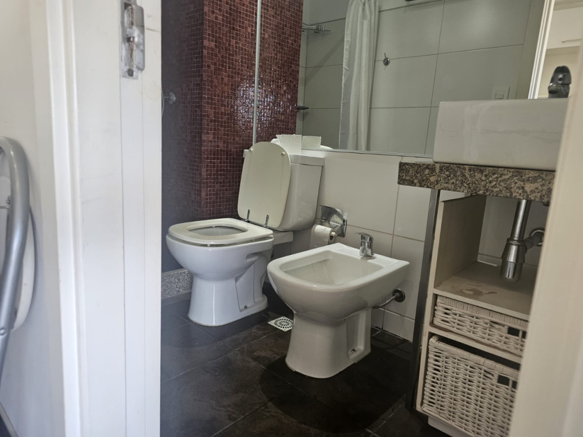 Apartamento ID.5929 - Alquiler Apartamento Monoambiente Grande Buceo con Cochera