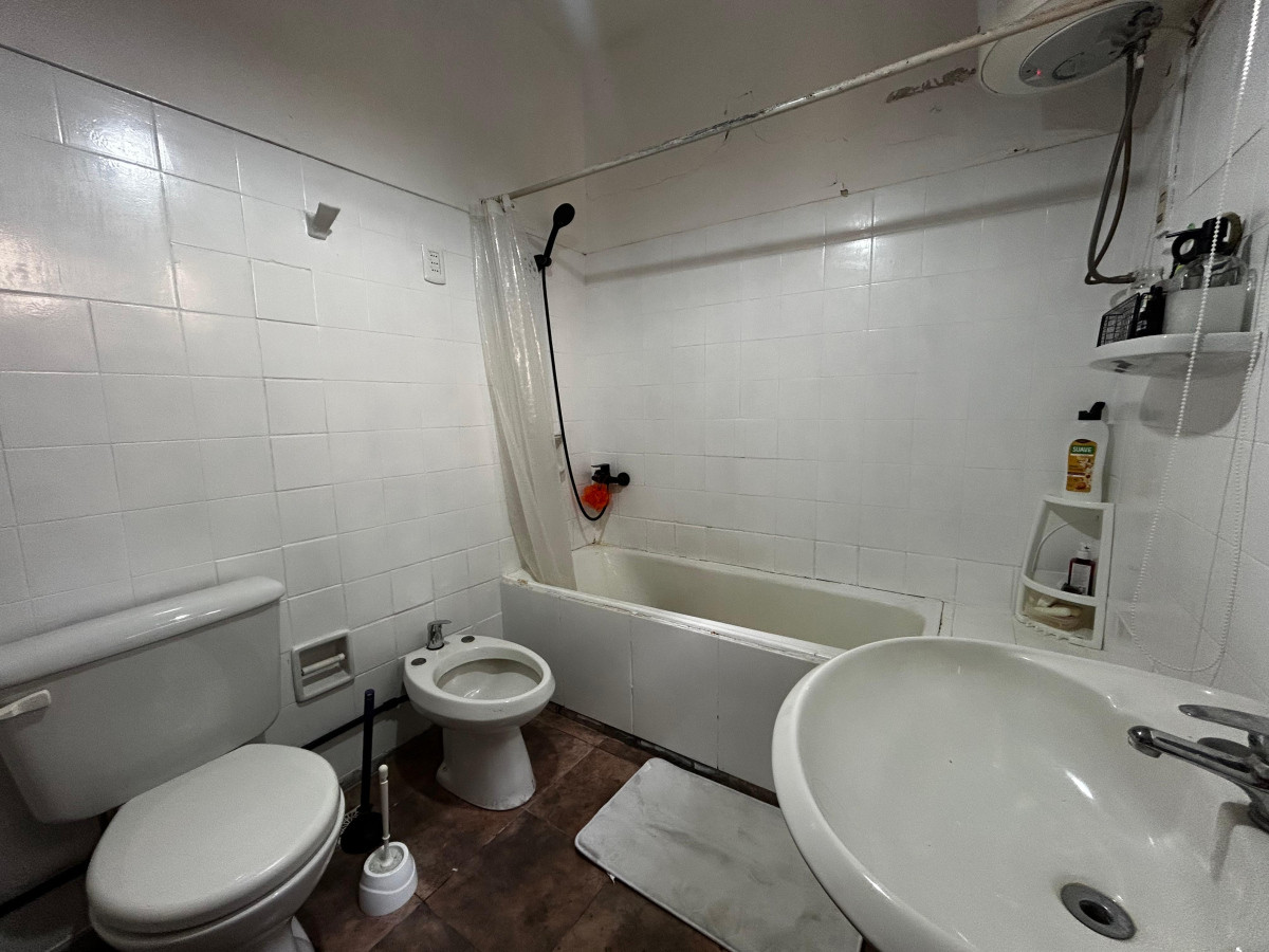 Apartamento ID.5287 - Venta Apartamento 1 Dormitorio Barrio Sur con Patio