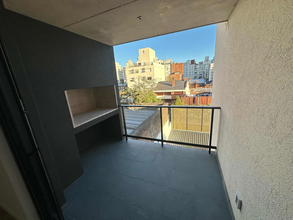 Apartamento ID.4854 - Alquiler Apartamento 1 Dormitorio Buceo con parrillero