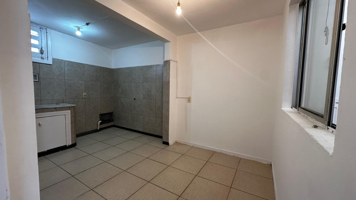 Apartamento ID.4239 - Alquiler Apartamento 3 Dormitorios Cordón con Patio