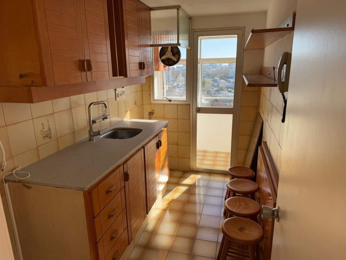 Apartamento ID.5177 - Alquiler Apartamento 2 Dormitorios Pocitos 