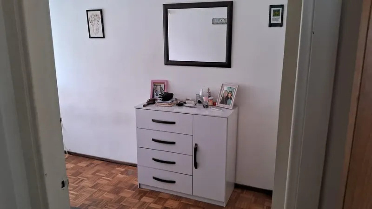 Apartamento ID.6424 - Alquiler Apartamento 4 Dormitorios Centro con cochera 