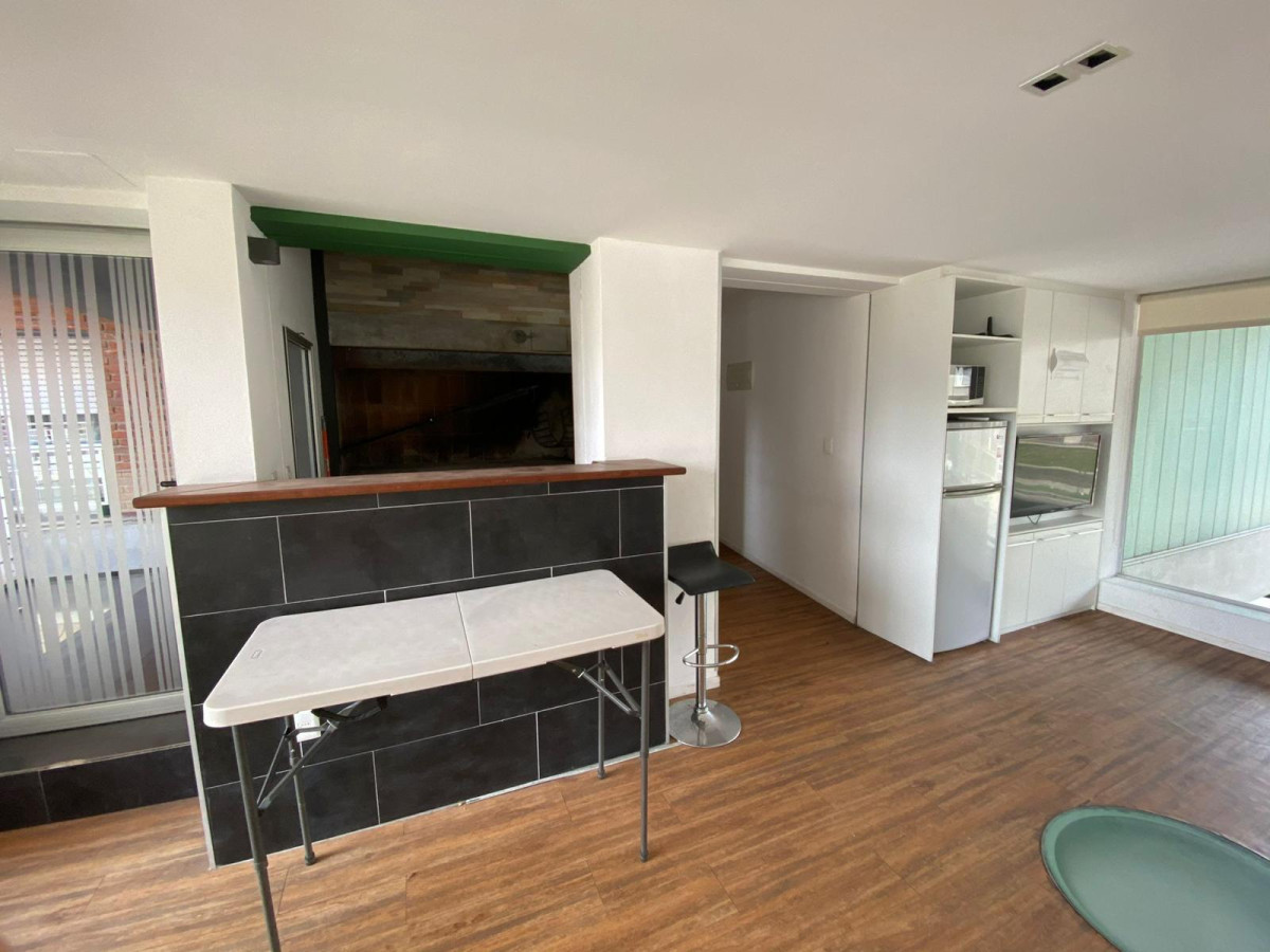 Apartamento ID.4998 - Venta Apartamento 3 Dormitorios Tres Cruces con garaje