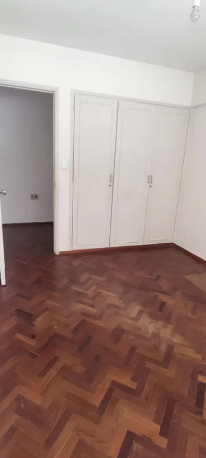 Apartamento ID.5932 - Venta Apartamento 3 Dormitorios Pocitos con balcon
