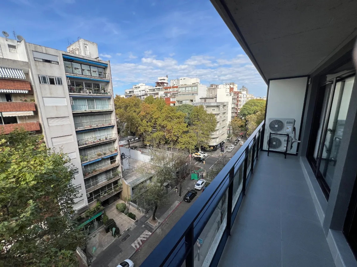 Apartamento ID.4701 - Alquiler Apartamento 1 Dormitorio Pocitos con balcón y garaje