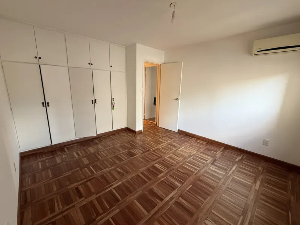 Apartamento ID.6690 - Alquiler Apartamento 1 Dormitorio Pocitos con balcon 