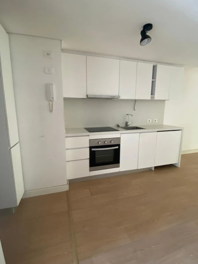 Apartamento ID.5404 - Alquiler o Venta Apartamento 2 Dormitorios Centro con balcon