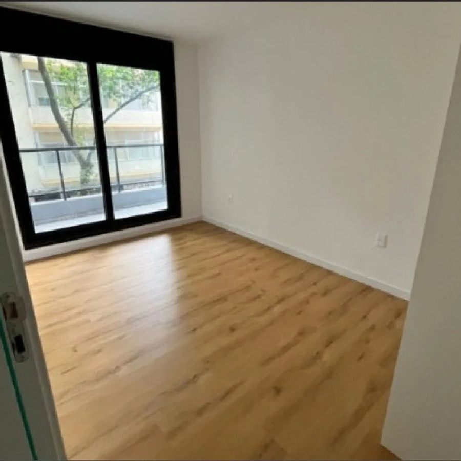 Apartamento ID.6255 - Alquiler Apartamento 1 Dormitorio Cordon con balcon y garaje