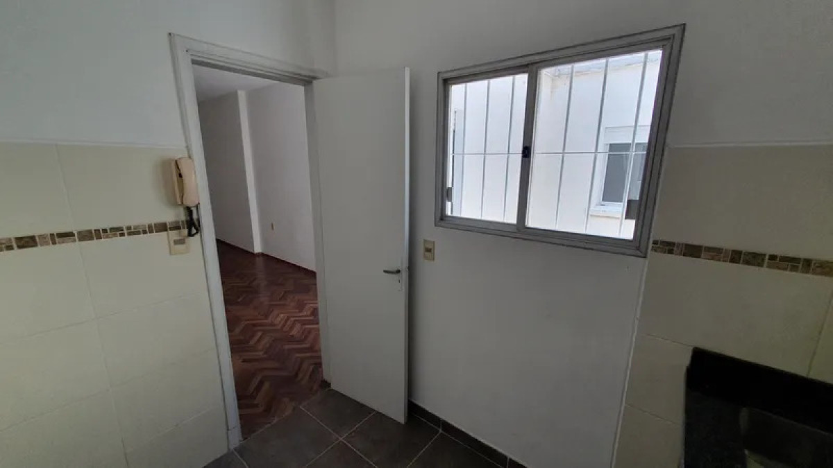 Apartamento ID.5726 - Venta Apartamento 2 Dormitorios La Comercial