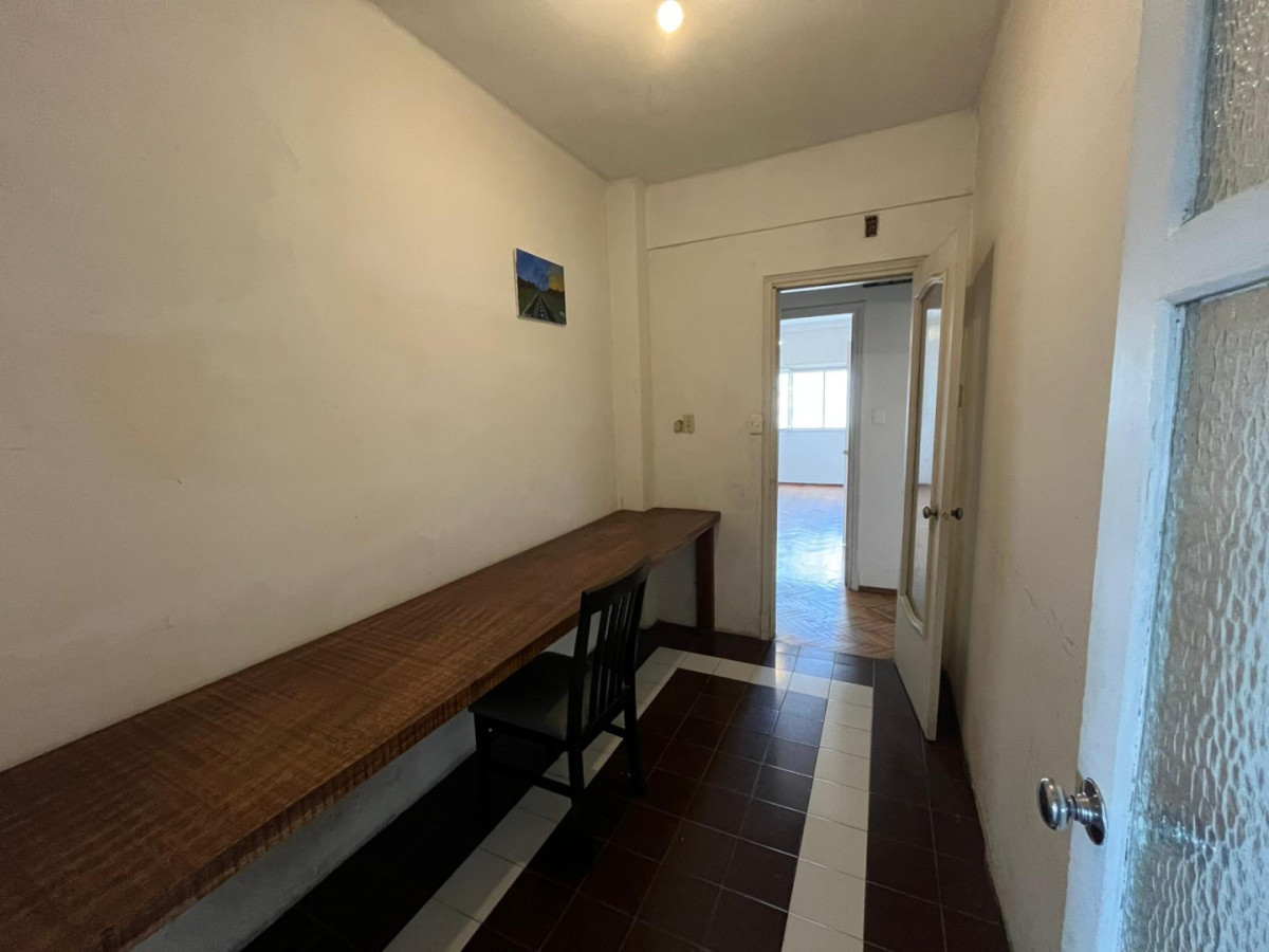Apartamento ID.5751 - Alquiler o Venta Apartamento 4 Dormitorios Cordon con Balcon