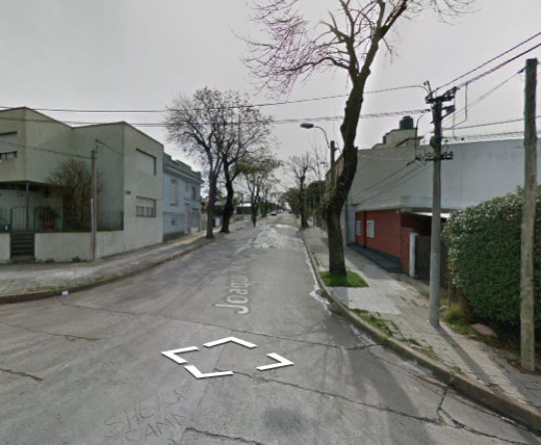 Apartamento ID.5855 - Venta con Renta Apartamento 2 Dormitorios Cerrito con patio