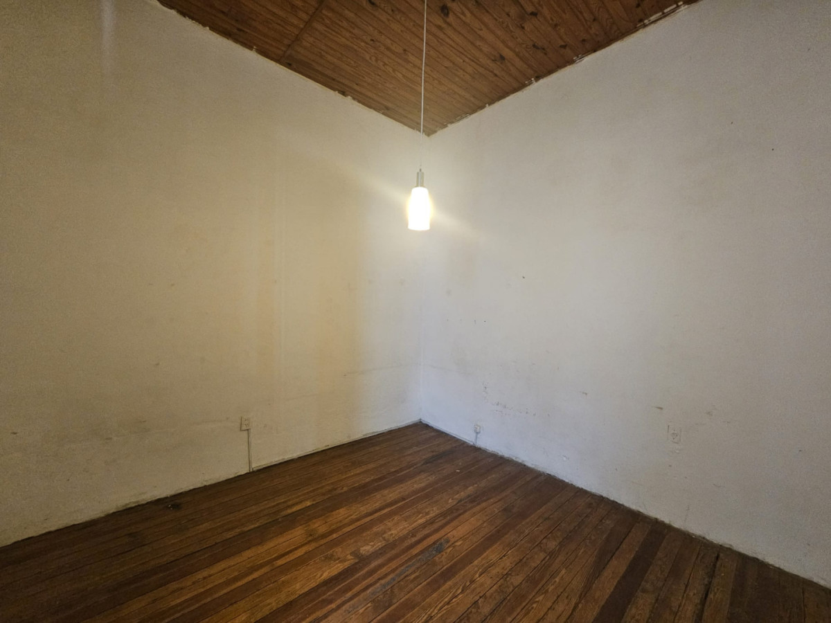 Apartamento ID.6539 - Venta Apartamento 2 Dormitorios Ciudad Vieja con azotea