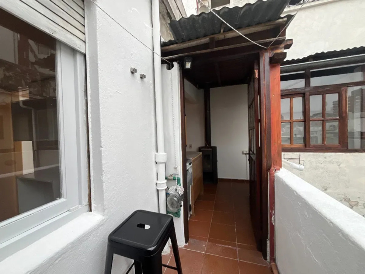 Apartamento ID.6765 - Alquiler Apartamento 2 Dormitorios Punta Carretas con balcon