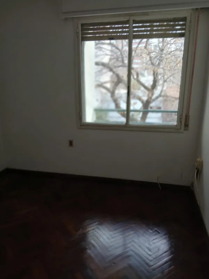 Apartamento ID.6598 - Alquiler Apartamento 3 Dormitorios Pocitos con balcon