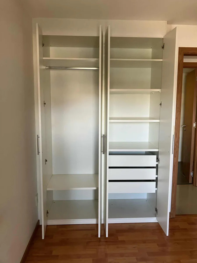 Apartamento ID.4789 - Alquiler Apartamento 2 Dormitorios Centro con balcón y garaje