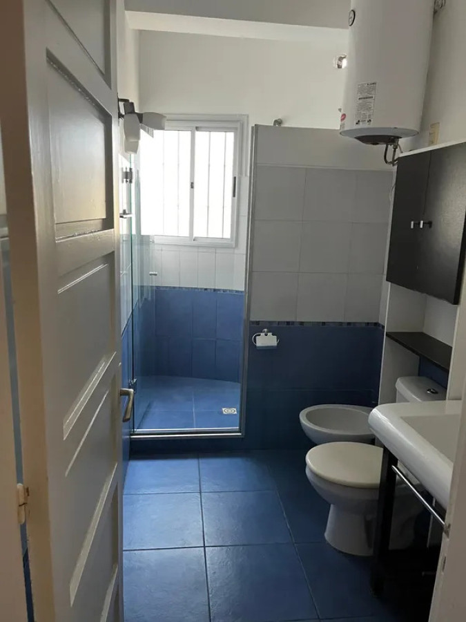 Apartamento ID.6831 - Alquiler Apartamento 2 Dormitorios Brazo Oriental con garaje