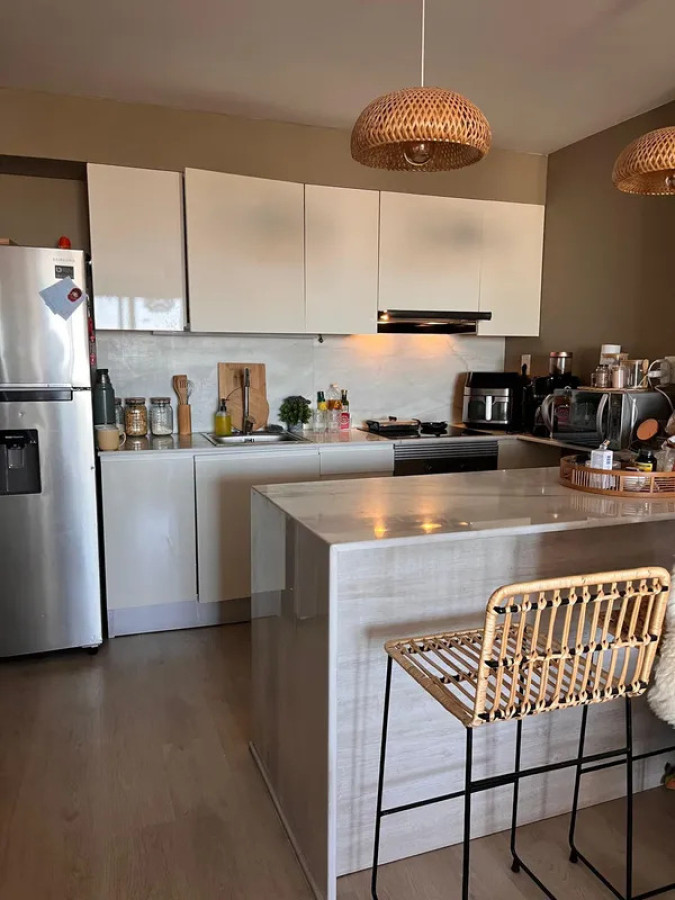 Apartamento ID.6945 - Venta con Renta Apartamento 2 Dormitorios Cordon con terraza