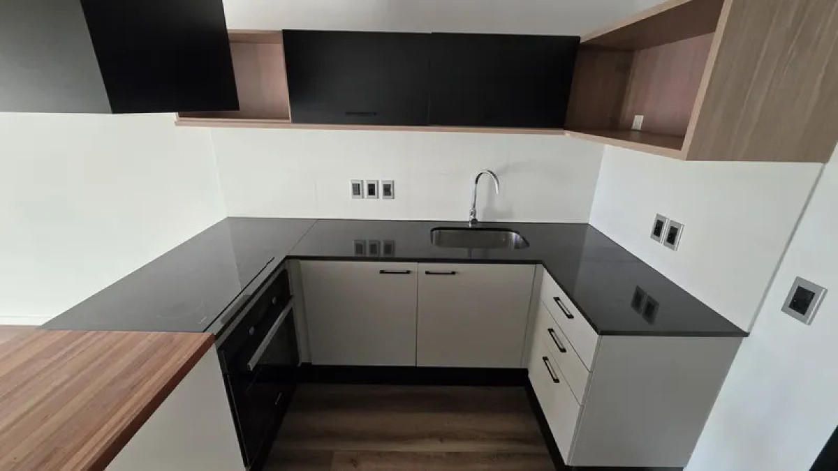 Apartamento ID.6754 - Alquiler Apartamento 1 Dormitorio Pocitos con balcon y garaje 