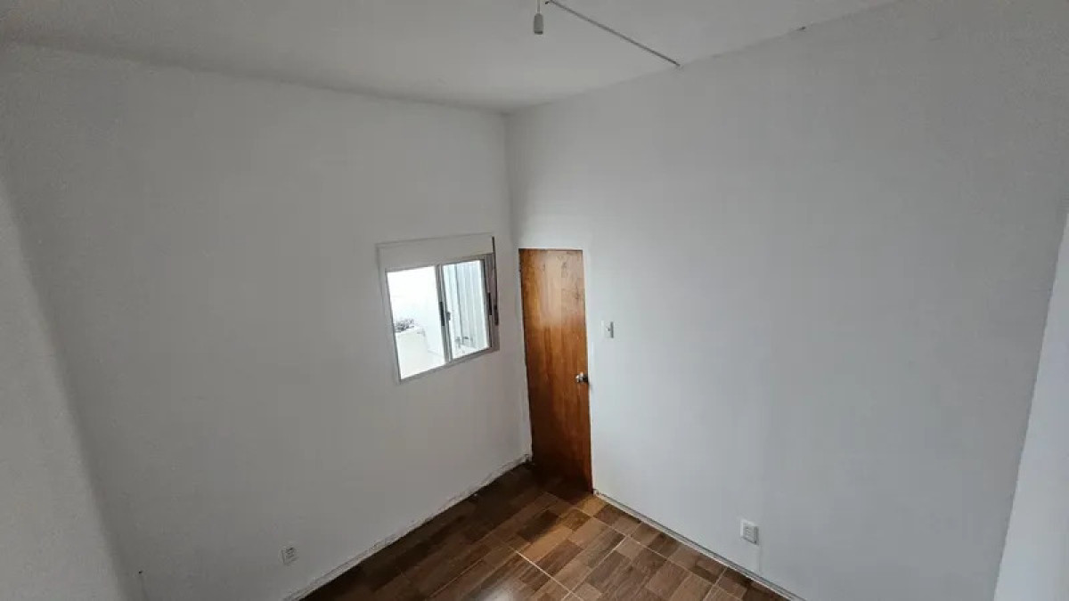 Apartamento ID.6244 - Alquiler Apartamento 1 o 2 Dormitorios Pocitos con patio