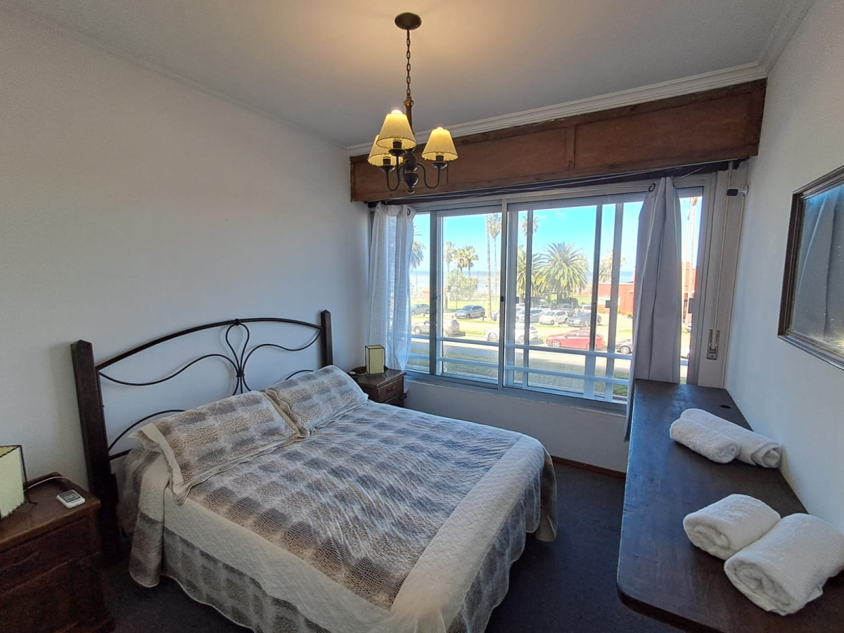 Apartamento ID.4579 - Alquiler Apartamento Amoblado 2 Dormitorios Punta Carretas 