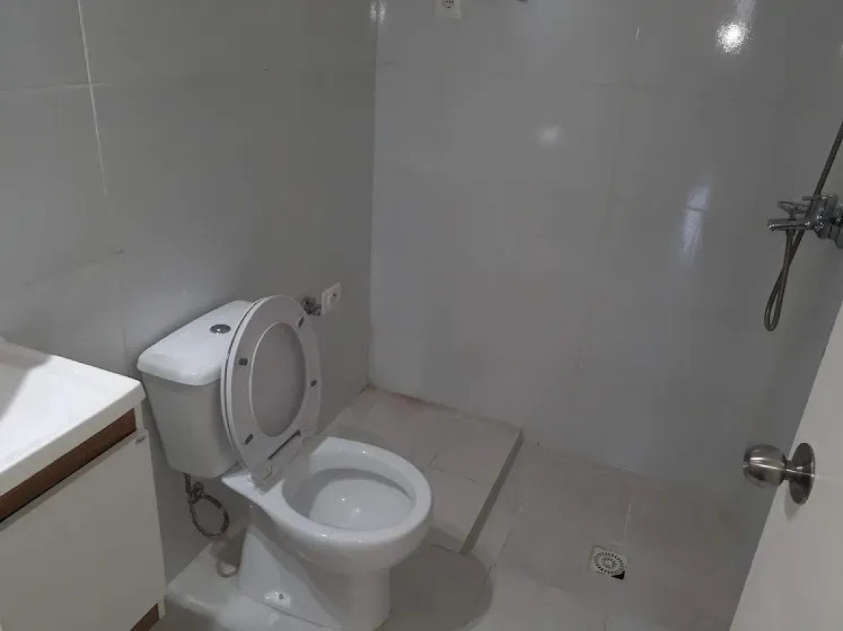 Apartamento ID.6774 - Alquiler Apartamento 2 Dormitorios La Blanqueada con patio