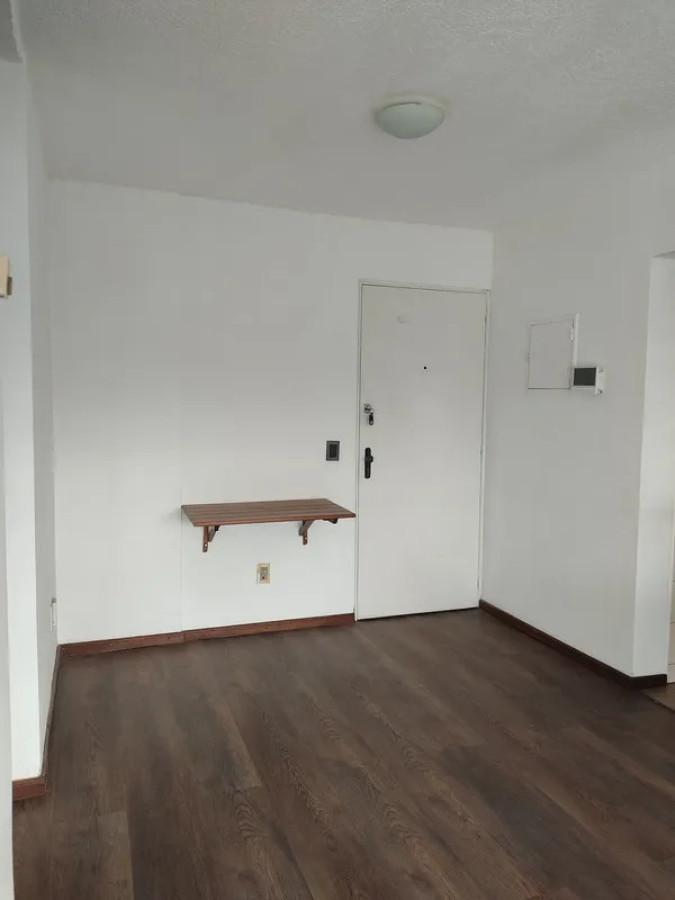 Apartamento ID.6692 - Alquiler Apartamento 1 Dormitorio Parque Rodo con balcon 