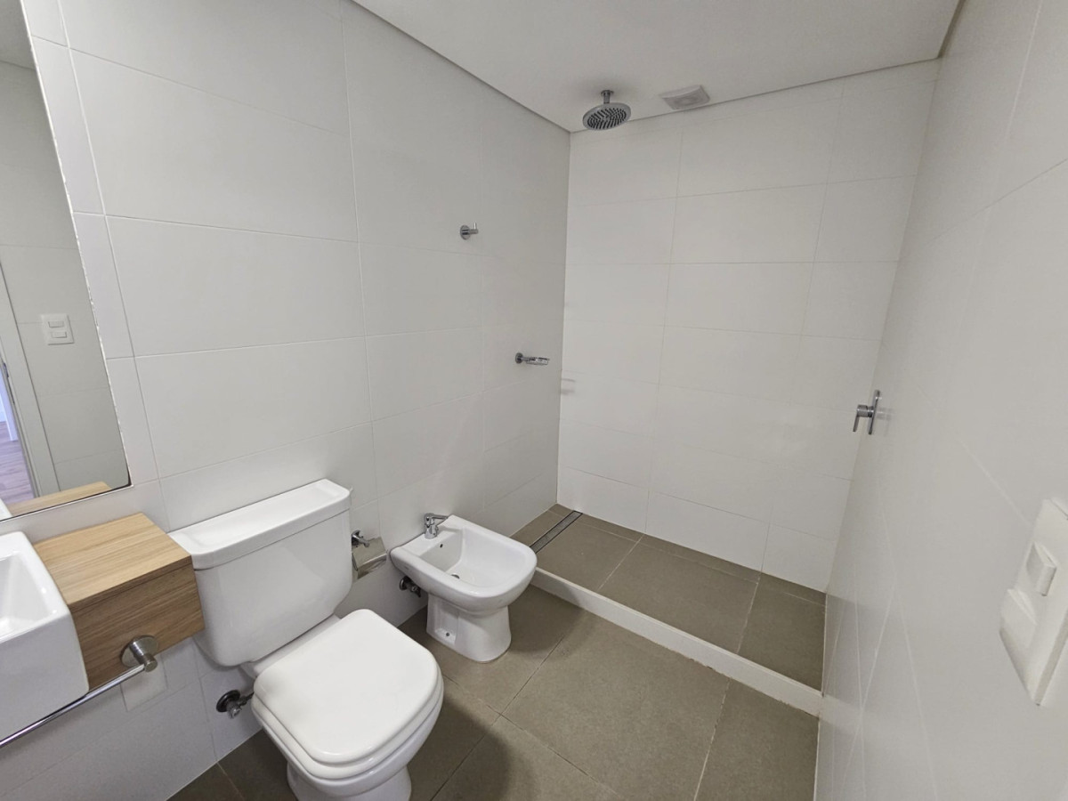 Apartamento ID.6859 - Venta Apartamento 1 Dormitorio Malvin con balcon 
