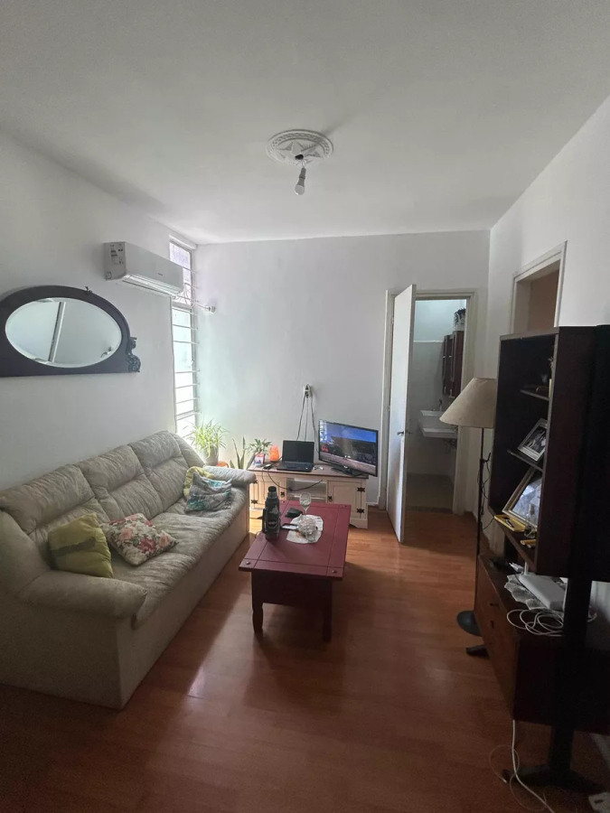 Apartamento ID.4073 - Venta Apartamento 2 Dormitorios Centro Balcón 