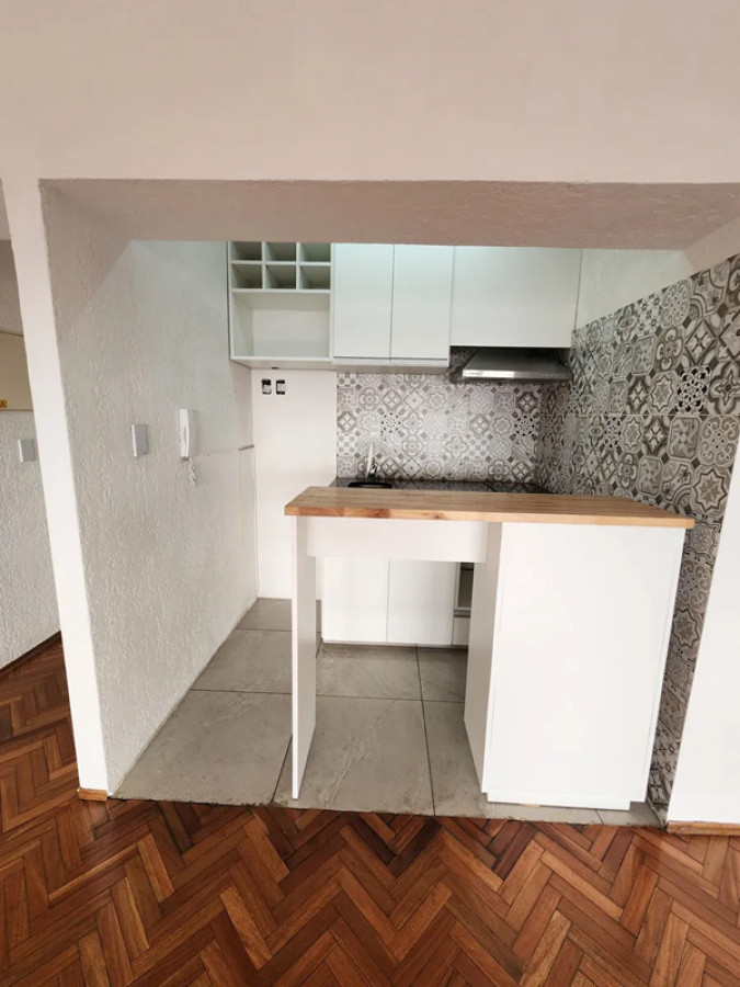 Apartamento ID.4897 - Alquiler Apartamento Monoambiente Centro con Garaje