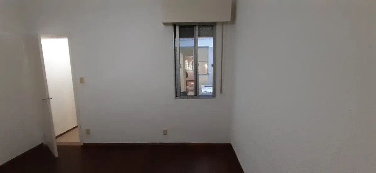 Apartamento ID.6072 - Alquiler Apartamento 1 Dormitorio Pocitos con patio interno