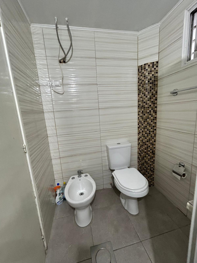 Apartamento ID.3019 - Venta con Renta Apartamento 2 Dormitorio La Comercial Patio