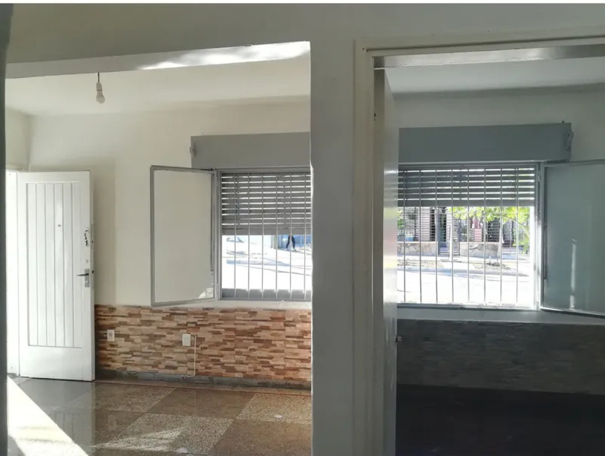 Apartamento ID.6802 - Alquiler Apartamento 2 Dormitorios La Teja con patio