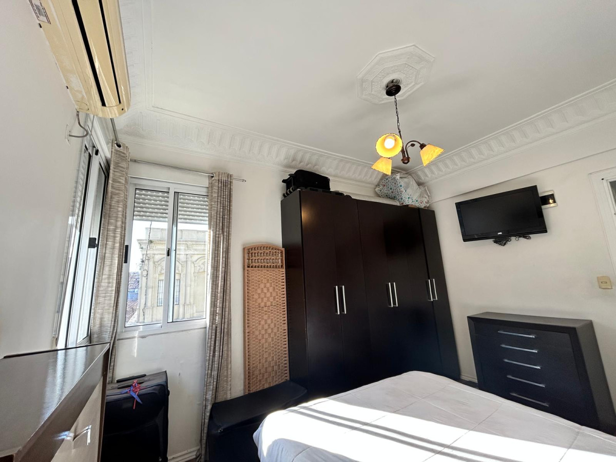 Apartamento ID.3536 - Venta Apartamento 2 Dormitorios Centro con Azotea Parrillero